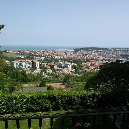 Nocleg ze śniadaniem D'ago48 3*